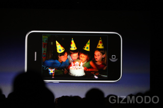 Illustration for article titled iPhone 3GS Complete Feature Guide